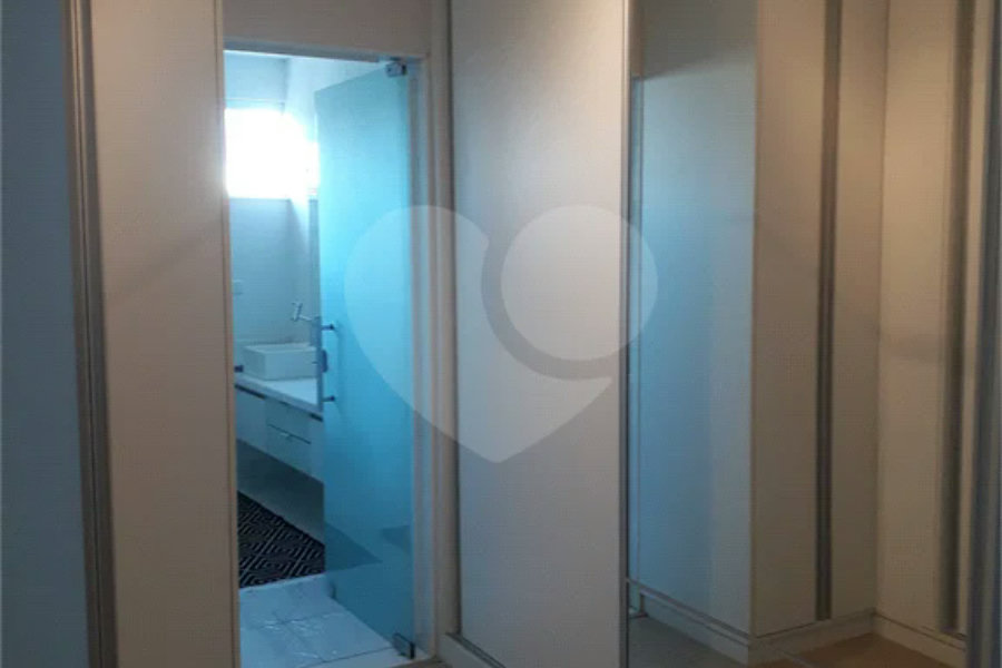 Lindo Sobrado Convívio São Francisco - R$ 980.000,00