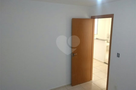 Apartamento no Condomínio Residencial Monte Everest