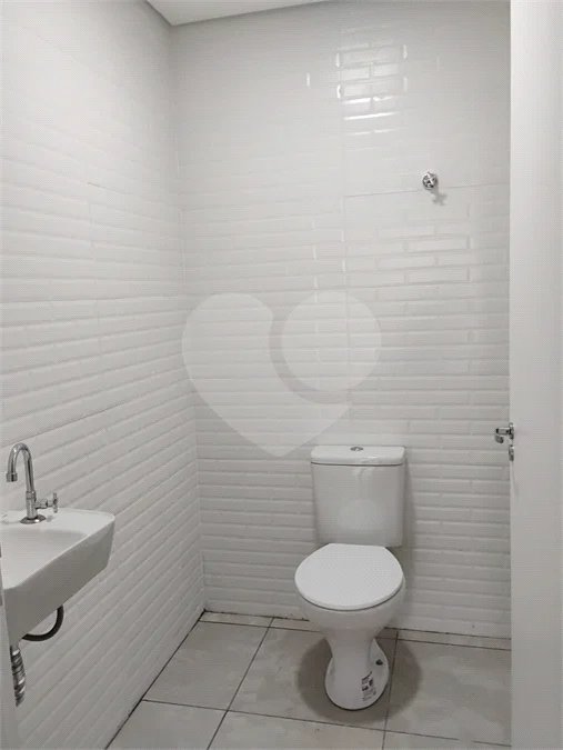 Aluga-se Salão Comercial na Vila Mascote