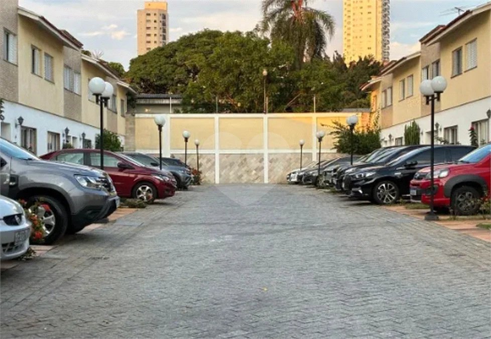 SOBRADO À VENDA NA VILA MARIA | 3 DORMITÓRIOS | SUÍTE COM CLOSET | 2 VAGAS