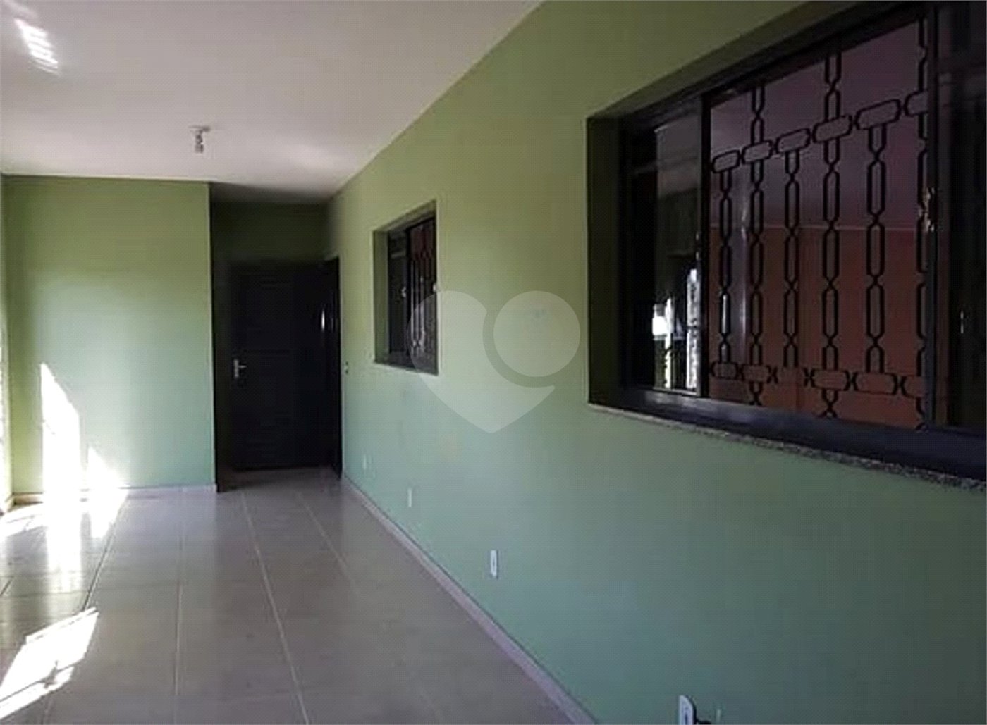 Galpão Comercial.