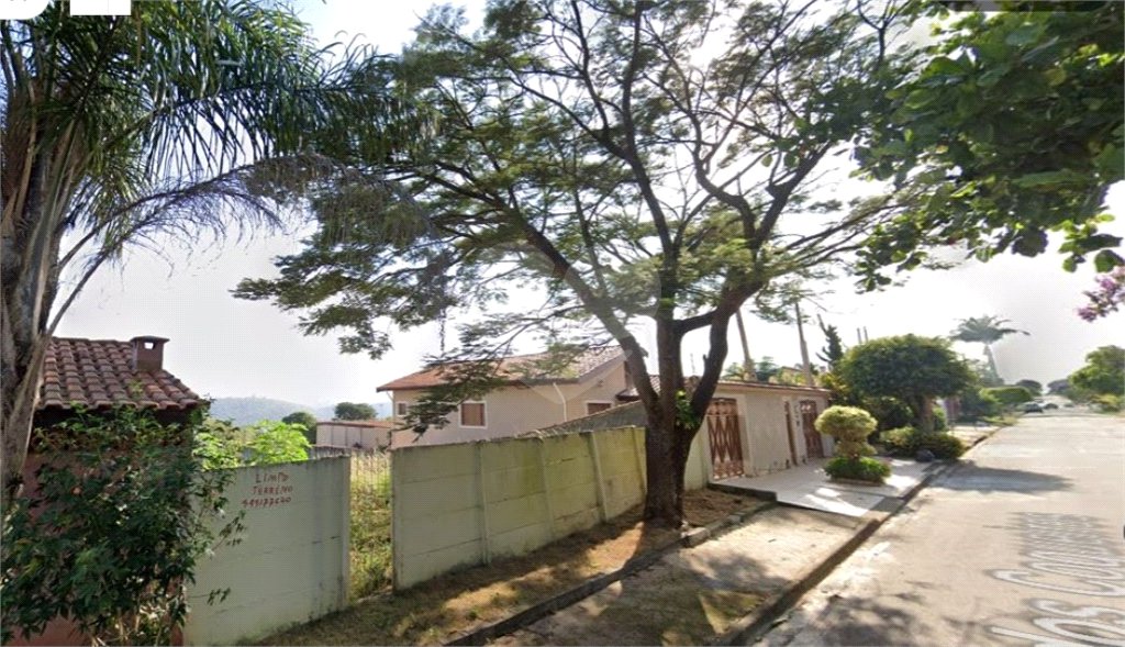 Terreno com 480m² à venda no Jardim dos Pinheiros