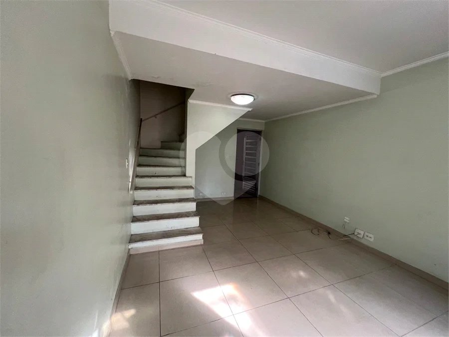 Casa 2 dormitórios na Vila Santa Catarina