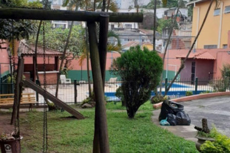 Sobrado espaçoso e completo em condomínio fechado no Bonfiglioli!