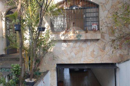 SOBRADO À VENDA 3 QUARTOS 3 VAGAS BOSQUE DA SAÚDE SÃO PAULO