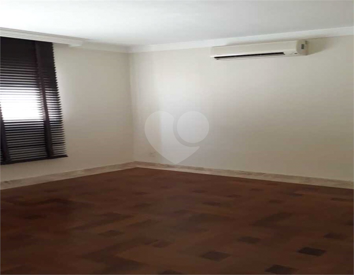 Lindo Apto Edifício Raquel Venda com Sacada gourmet.com 03 dormitórios 01 suíte