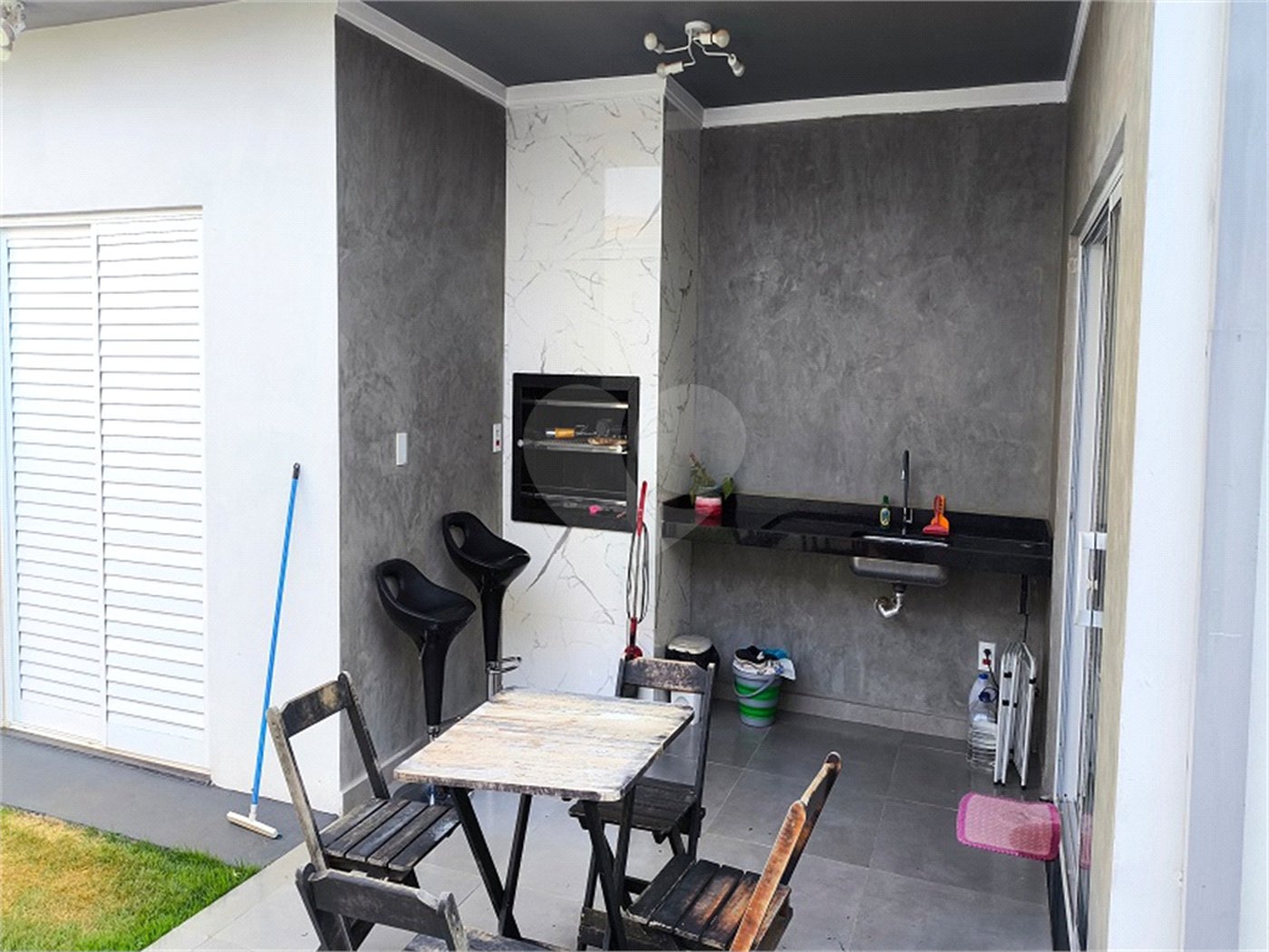 Casa térrea a venda no Jardim Embaré