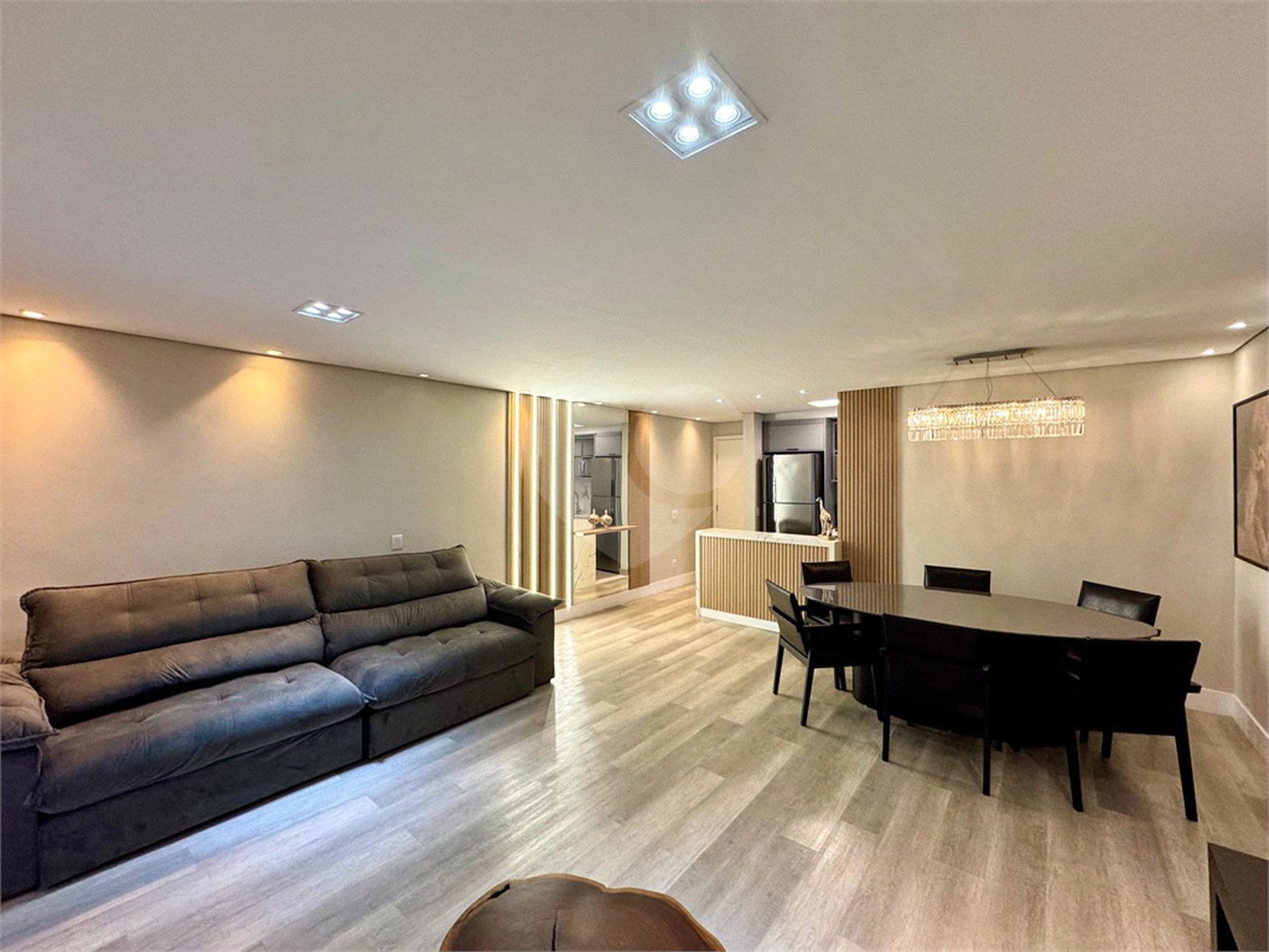 Amplo apto à venda | 113 m² | 3 dormitórios (1 suíte) | 2 vagas na Mooca!