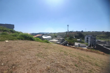 Terreno em Atibaia com 193 metros, pronto para construir, ao lado de supermercado e diversos comércios