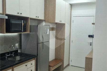 Studio 27M2, totalmente mobiliado para locação ou venda, na Borges Lagoa, próximo do metrô Santa Cruz