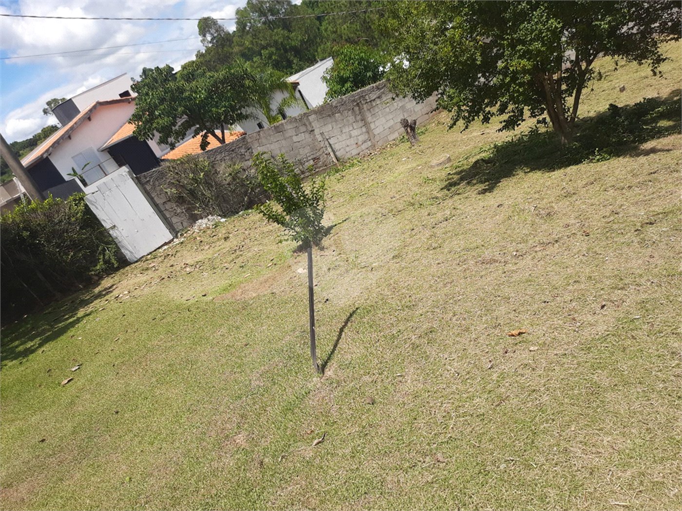 Loteamento á venda no condomínio Jardim das paineiras em Itatiba-Sp