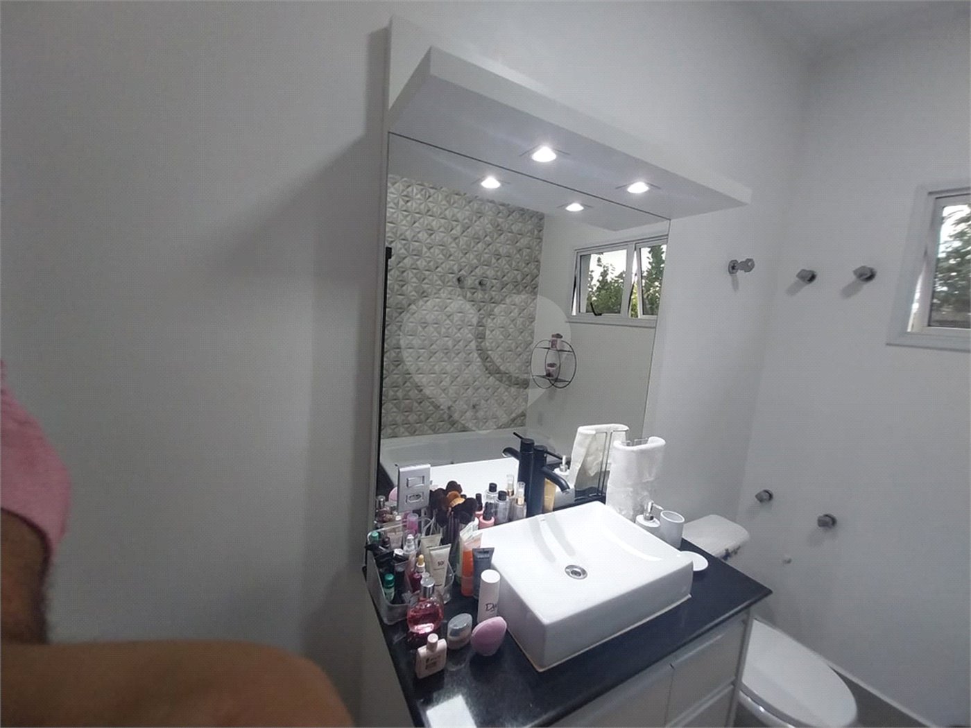 Casa Térrea Disponível para Locação e Venda no Condomínio Vilaggio Capriccio