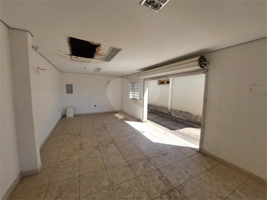 Casa Comercial com 4 salões à venda - Centro | Atibaia