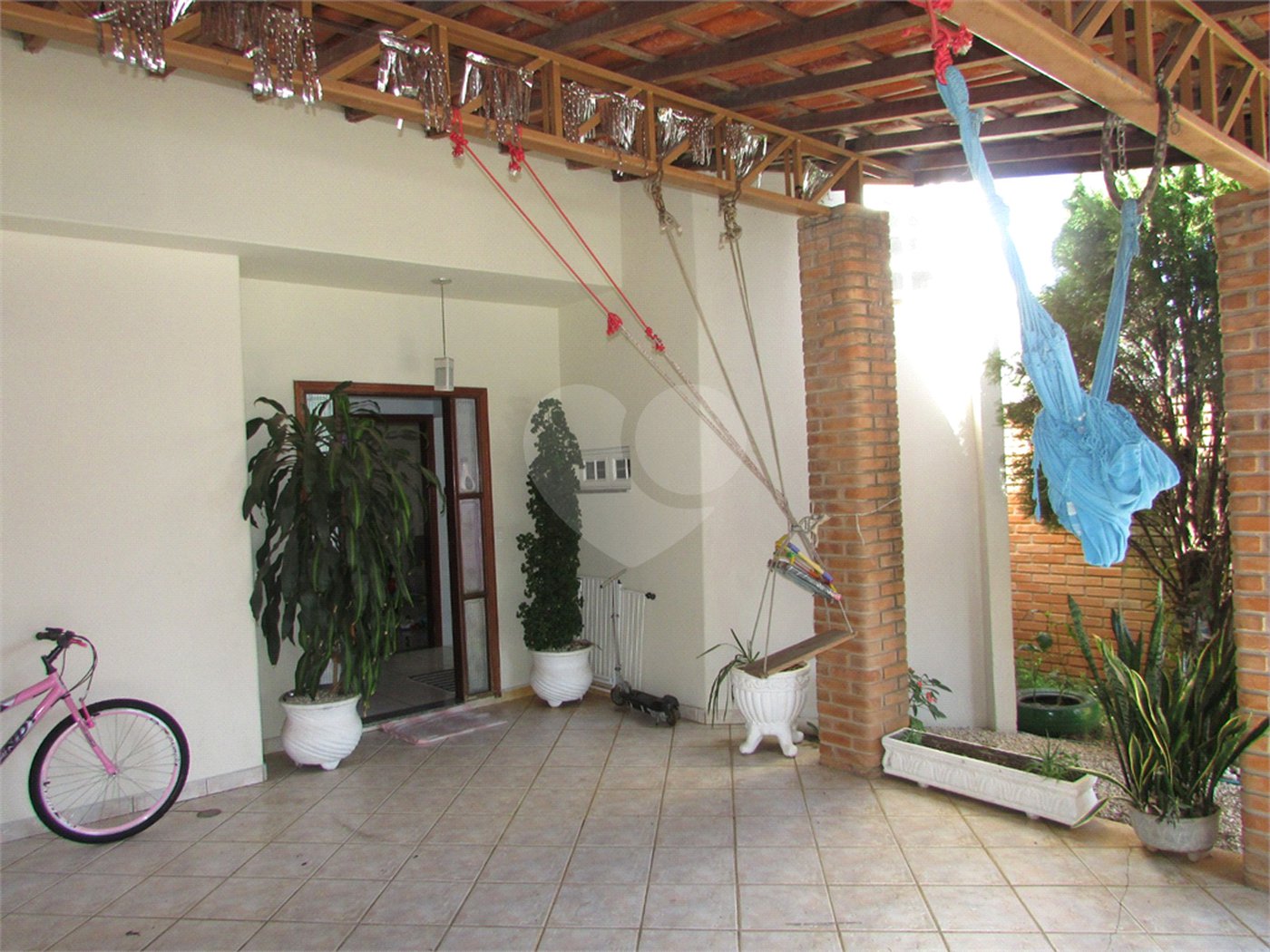 R$ 1.272.000,00 sobrado de 3 do com excelente acabamento. Vale apena visitar!!!