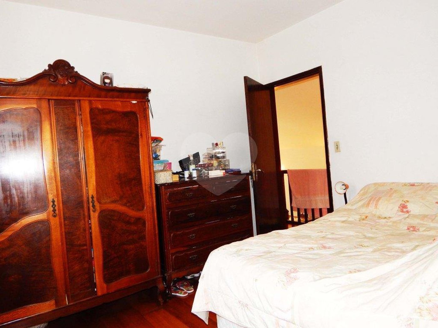 Sobrado à venda com 3 quartos, sendo 1 suíte, em Campo Belo, São Paulo, SP