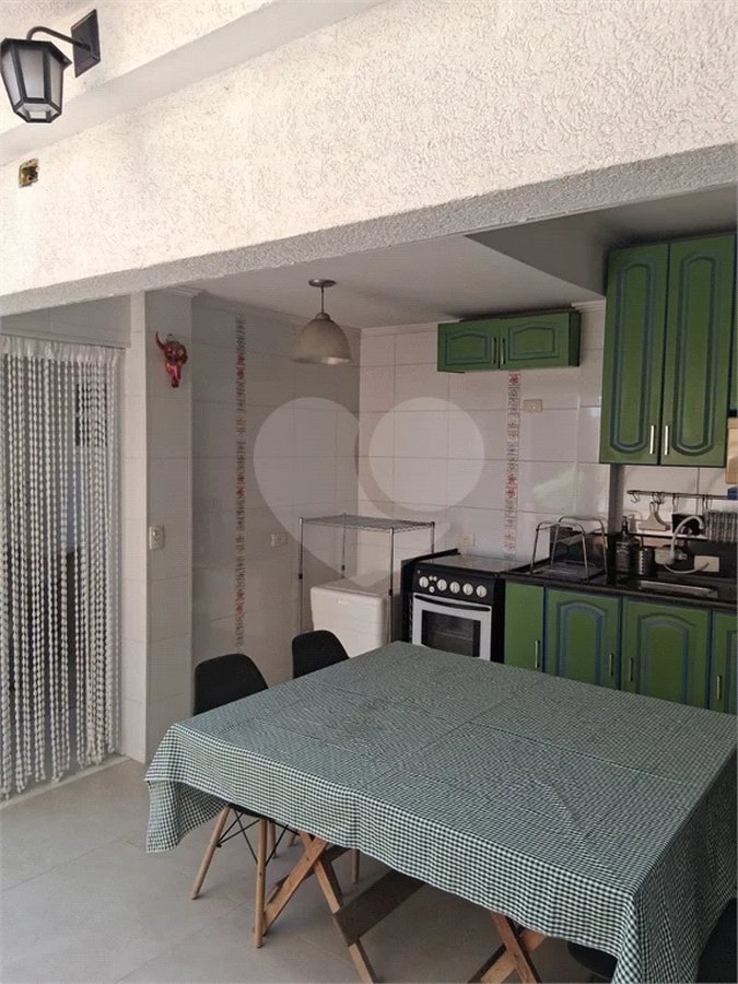 Casa à Venda na Vila Rosália | 4 Dorms, Área Gourmet e Rua Sem Saída
