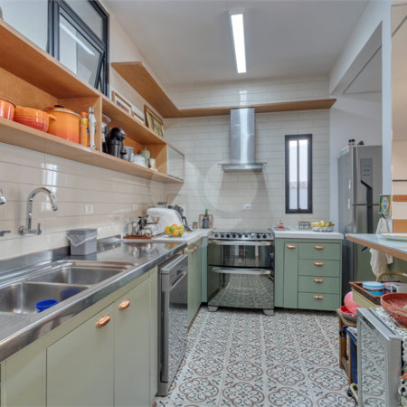 Casa à venda com 3 quartos, sendo 1 suíte, em Granja Julieta, São Paulo, SP