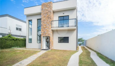Casa à venda com 5 suítes em Boracéia, São Sebastião, SP