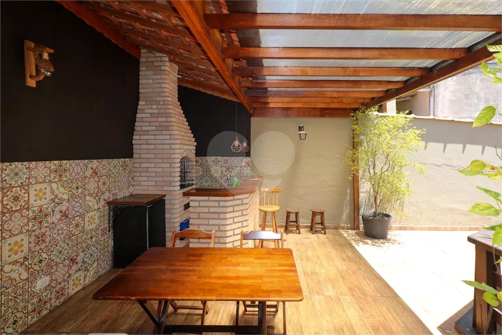 Casa à Venda em São Caetano do Sul com 188 m², 2 Vagas e Churrasqueira.