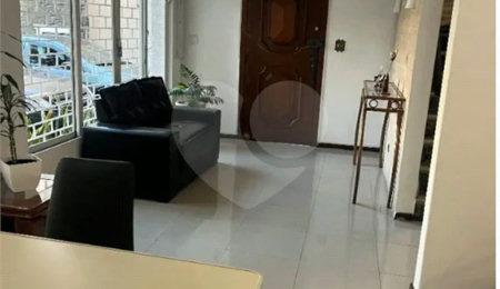 Sobrado à venda com 4 quartos, sendo 1 suíte,  em Granja Julieta, São Paulo, SP