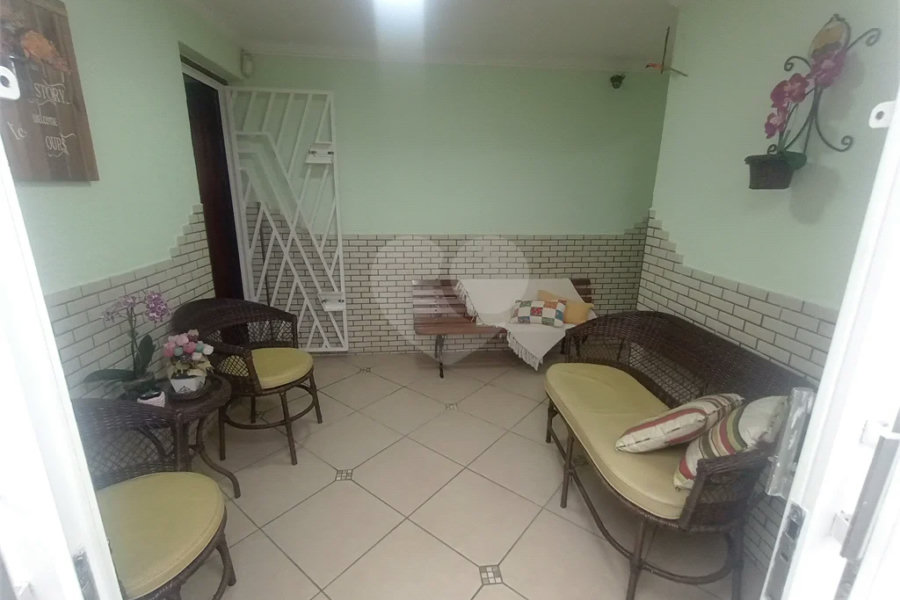 Sobrado à venda com 3 quartos, sendo 1 suíte,  em Vila Gustavo, São Paulo, SP