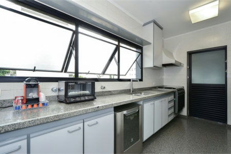 Imóvel de 226m² exclusivo com sala ampla 4 quartos, 2 suítes, 4 vagas Higienópolis