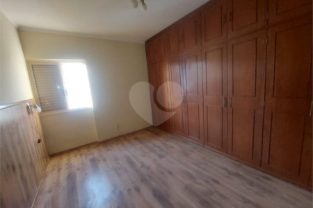 Apartamento Edifício Roberto Martinez .