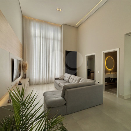 Indaiatuba - Sp - Condominio Maria Candida - R$ 2.250.000,00 - 3 suítes, sendo 1 master com closet e banheiro com duas cubas e dois chuveiros - Escritório - Piscina em Alvenaria aquecida e Hidro com Iluminação - Ar Condicionado instalado em todos os quartos, escritorio, sala e area gourmet