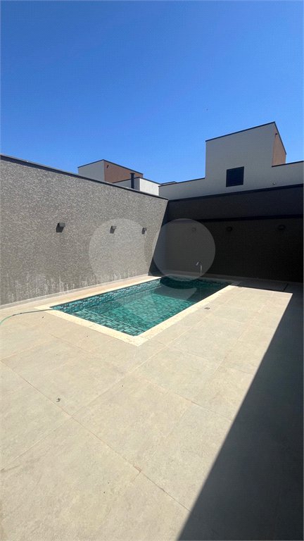 Casa Assobradada com 3 suítes na Vila Thais em Atibaia