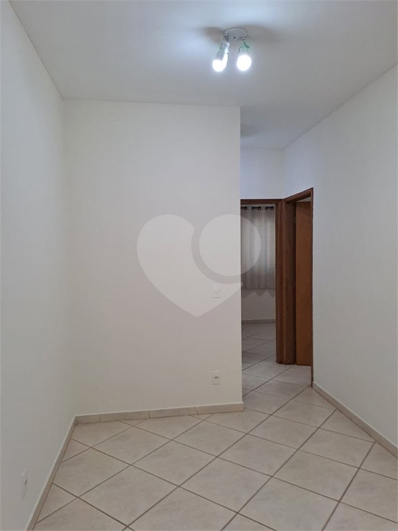 Apartamento para venda ou locação no Condomínio Monte Verde
