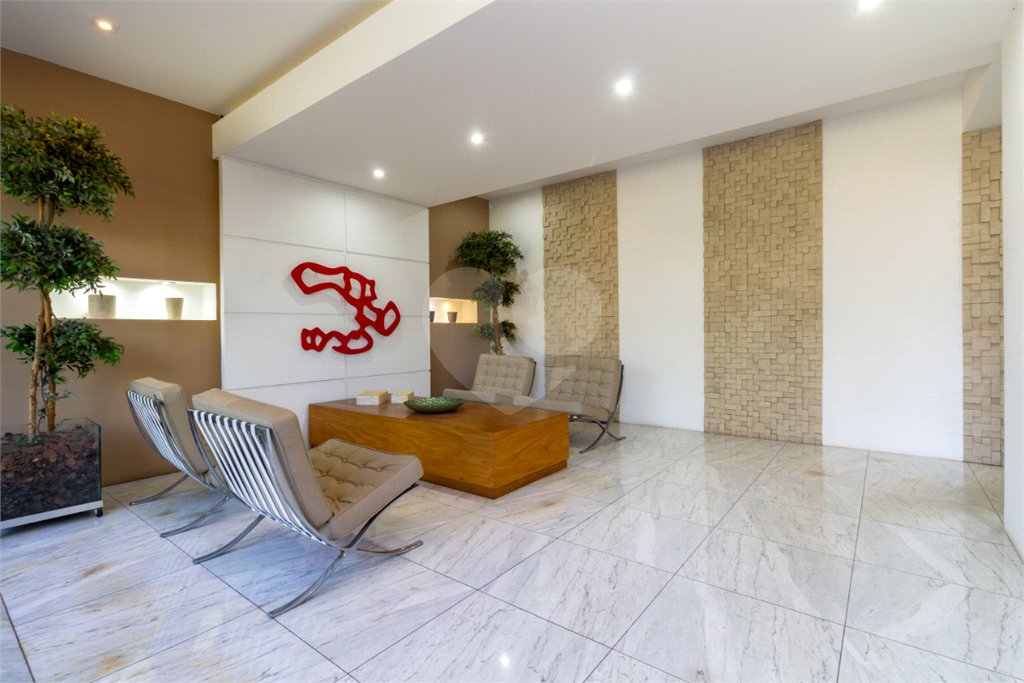 Apartamento á venda - Campo belo