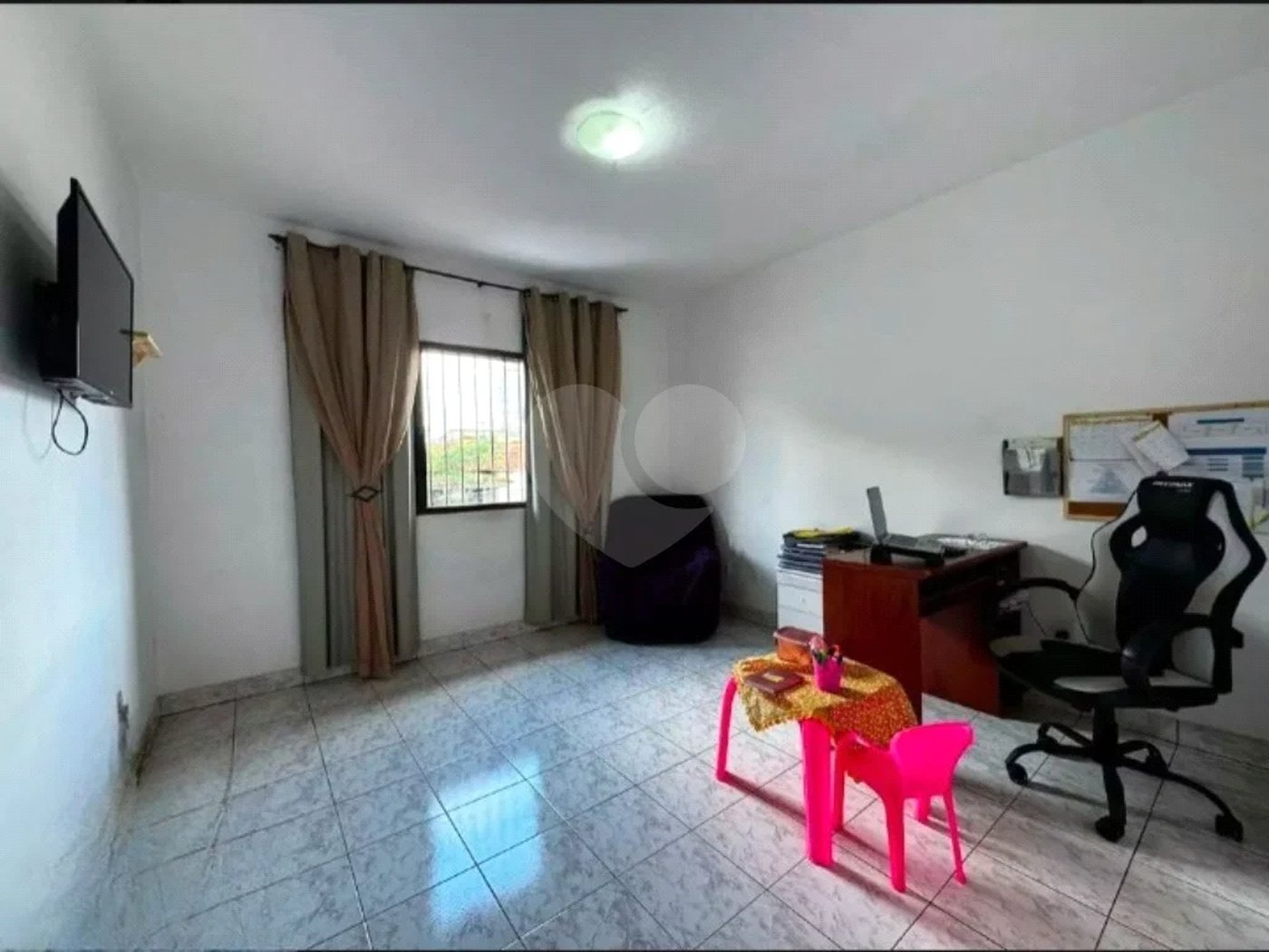 Casa com 124m² , 3 dormitórios , 4 vagas de garagem , à venda , na Vila Sacadura Cabral em Santo André.