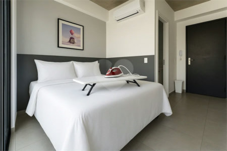 Apartamento com 18 m², 1 quarto, à venda na Bela Vista