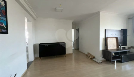 Apartamento à venda com 2 quartos, sendo 1 suíte, em Jardim Santo Antônio, Santo André, SP