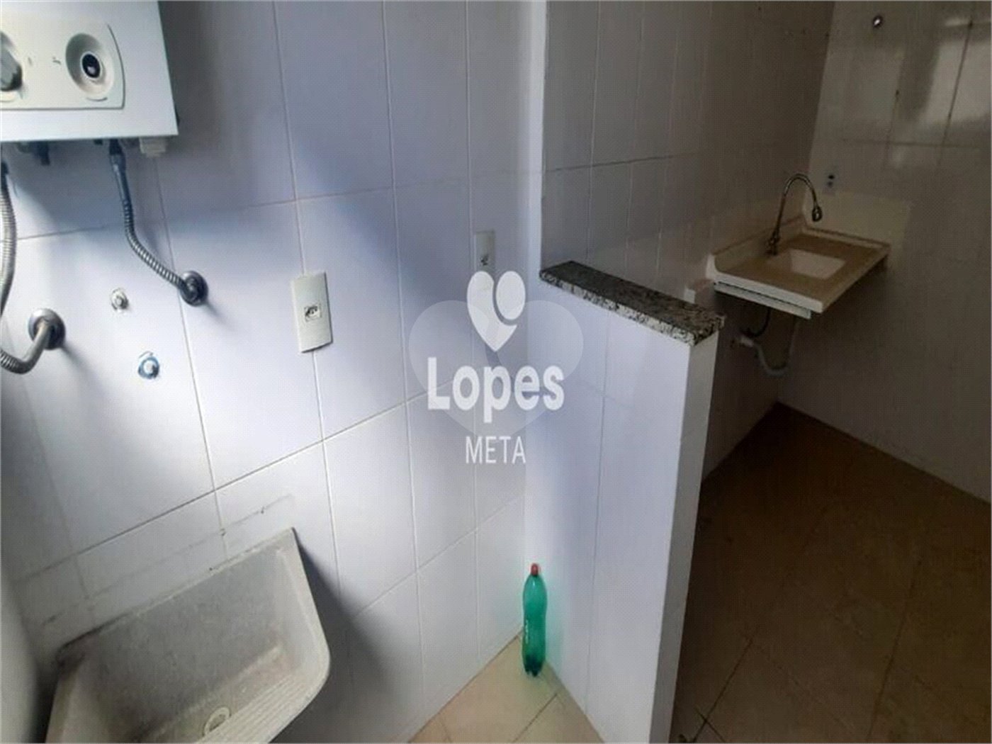 APARTAMENTO COM 2 DORMITÓRIOS E 2 VAGAS DE GARAGEM À VENDA NO JARDIM COLINAS - SÃO JOSÉ DOS CAMPOS/S