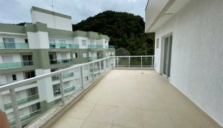 Cobertura à venda com 3 suítes em Praia Grande, Ubatuba, SP