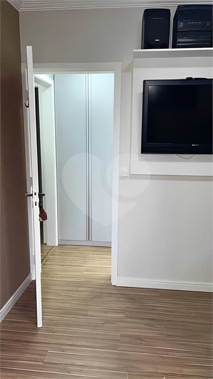 Apartamento à venda com 3 quartos, sendo 1 suíte, em Vila Regente Feijó, São Paulo, SP