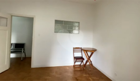 Apartamento à venda com 2 quartos em República, São Paulo, SP