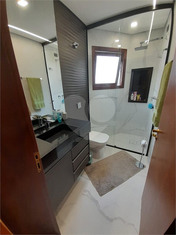 3 AMPLAS SUITES MAIS ECRITORIO MUITO VERDE E AMPLO QUINTAL