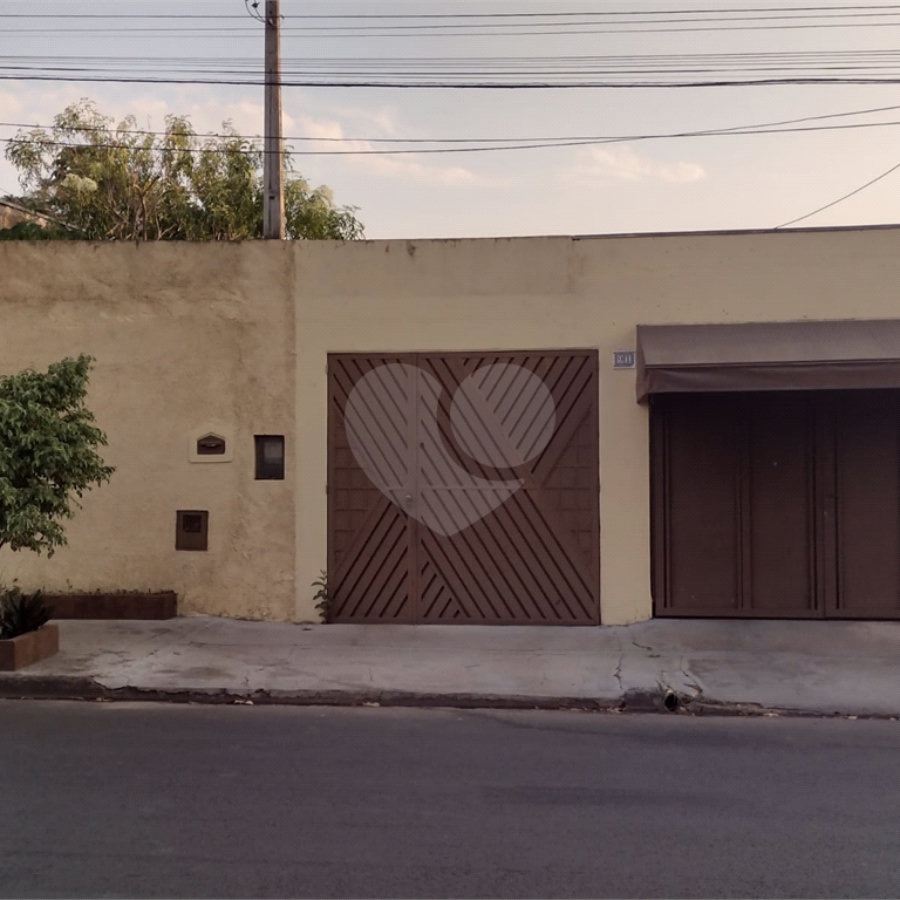 Casa térrea no Jardim Santa Felícia