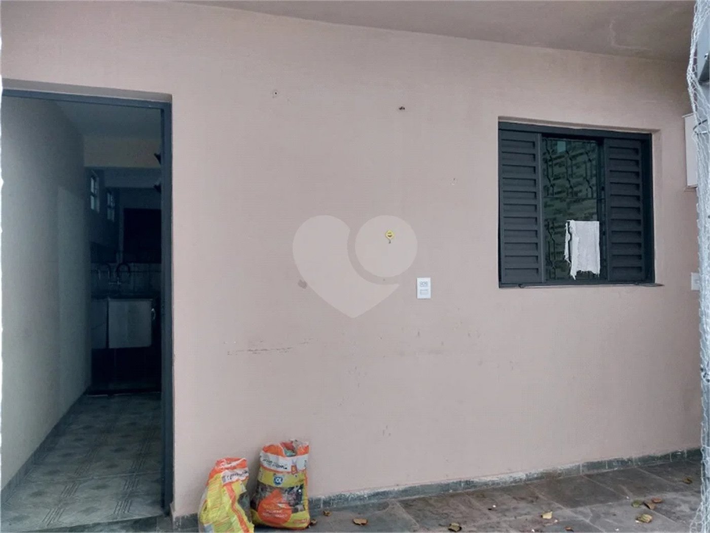 TERRENO COM 4 CASAS ALUGADAS