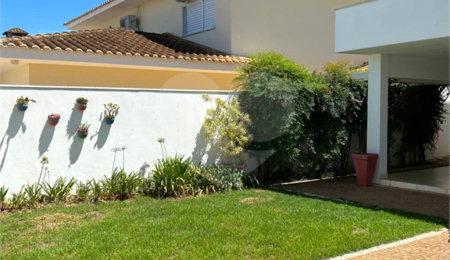 Casa à venda com 4 suítes no condomínio Damha I, São Carlos - SP