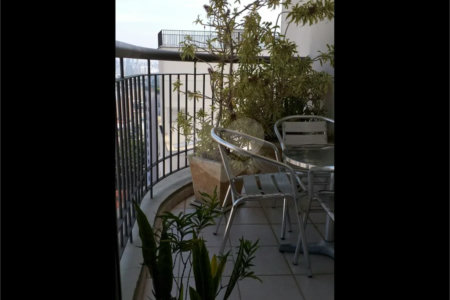 Apartamento a venda na Mooca