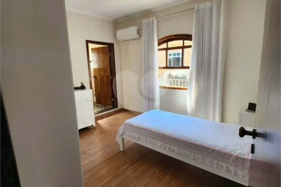 Casa Térrea com 3 Quartos à venda, 220m² - Jardim Líbano