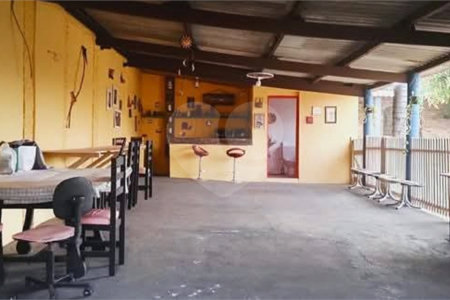 Casa Avarandada à Venda no Belverde – Espaço, Conforto e Contato com a Natureza