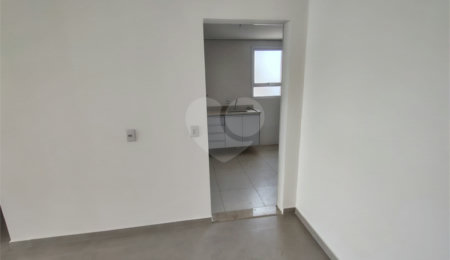 Apartamento à venda com 3 quartos, sendo 1 suíte,  em Centreville, São Carlos, SP
