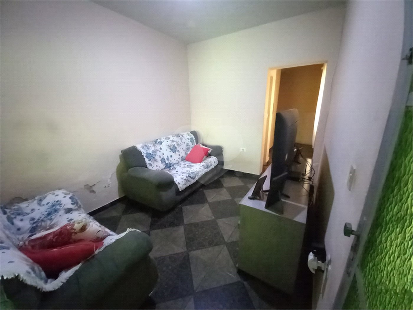 Sobrado com 3 dormitórios.