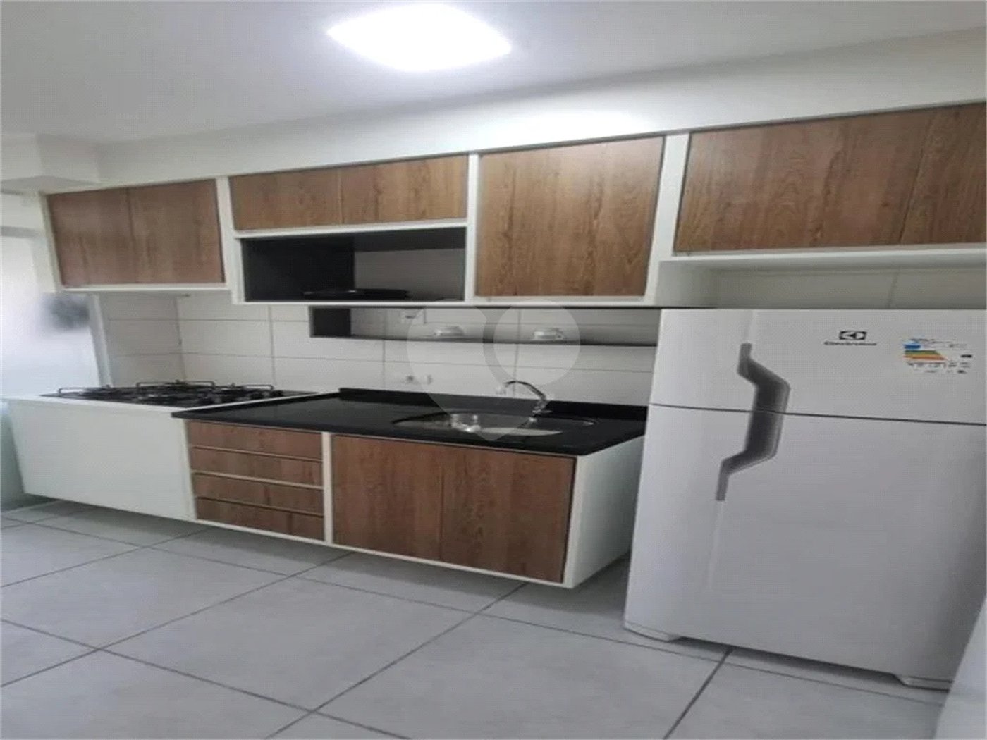 Studio Mobiliado no Alto do Ipiranga – Andar Alto e Vaga para Moto