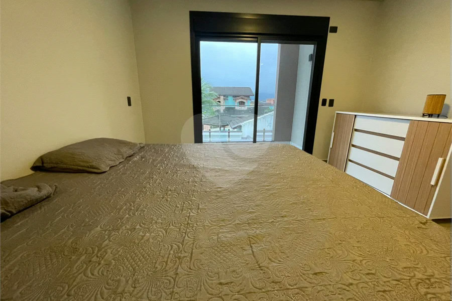 Casa à venda ou para alugar com 5 quartos, sendo 4 suítes,  em Morada da Praia, Bertioga, SP