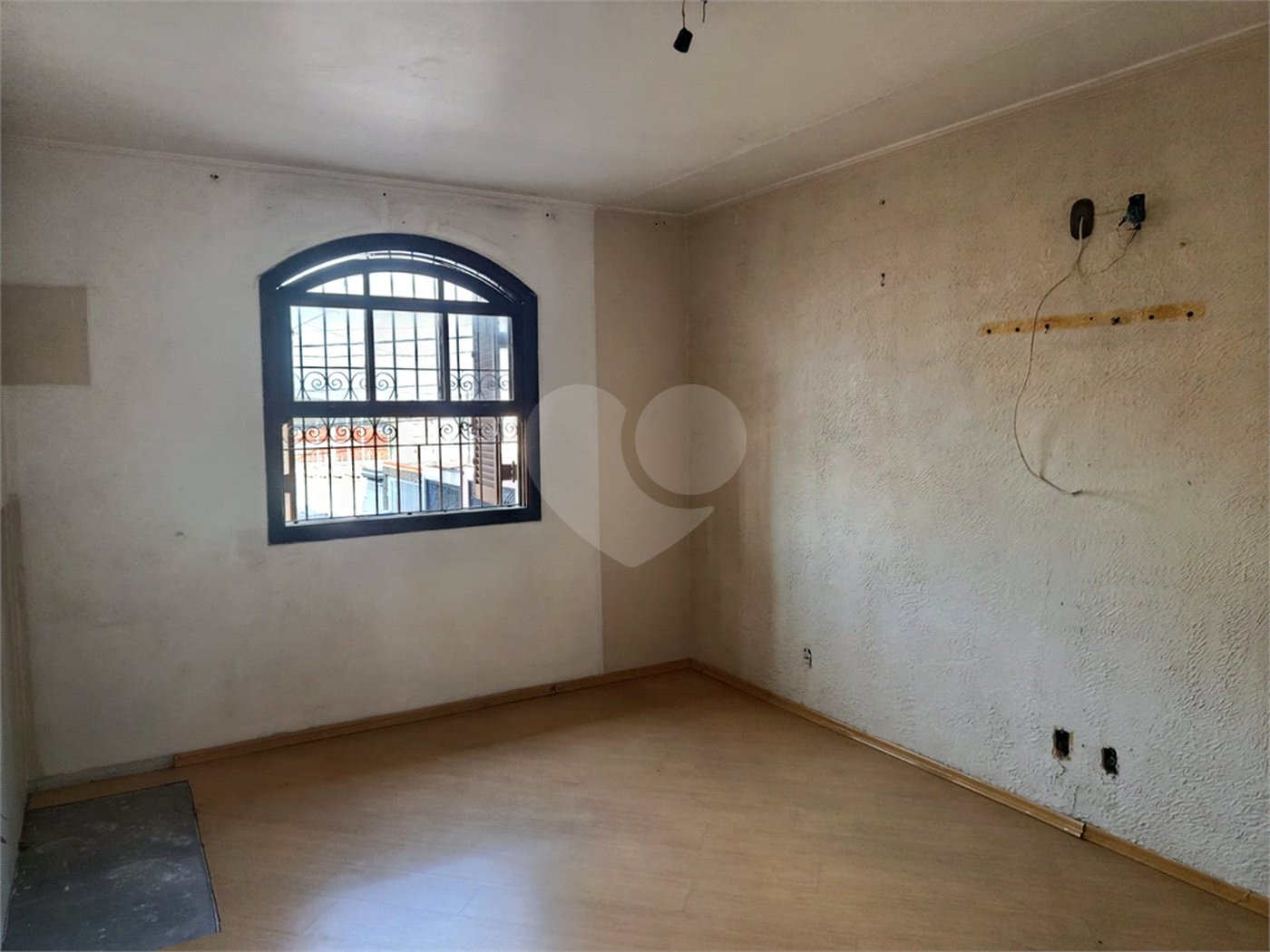 Oportunidade! Sobrado 3 Dorms/ 1 Suíte e 2 Vagas